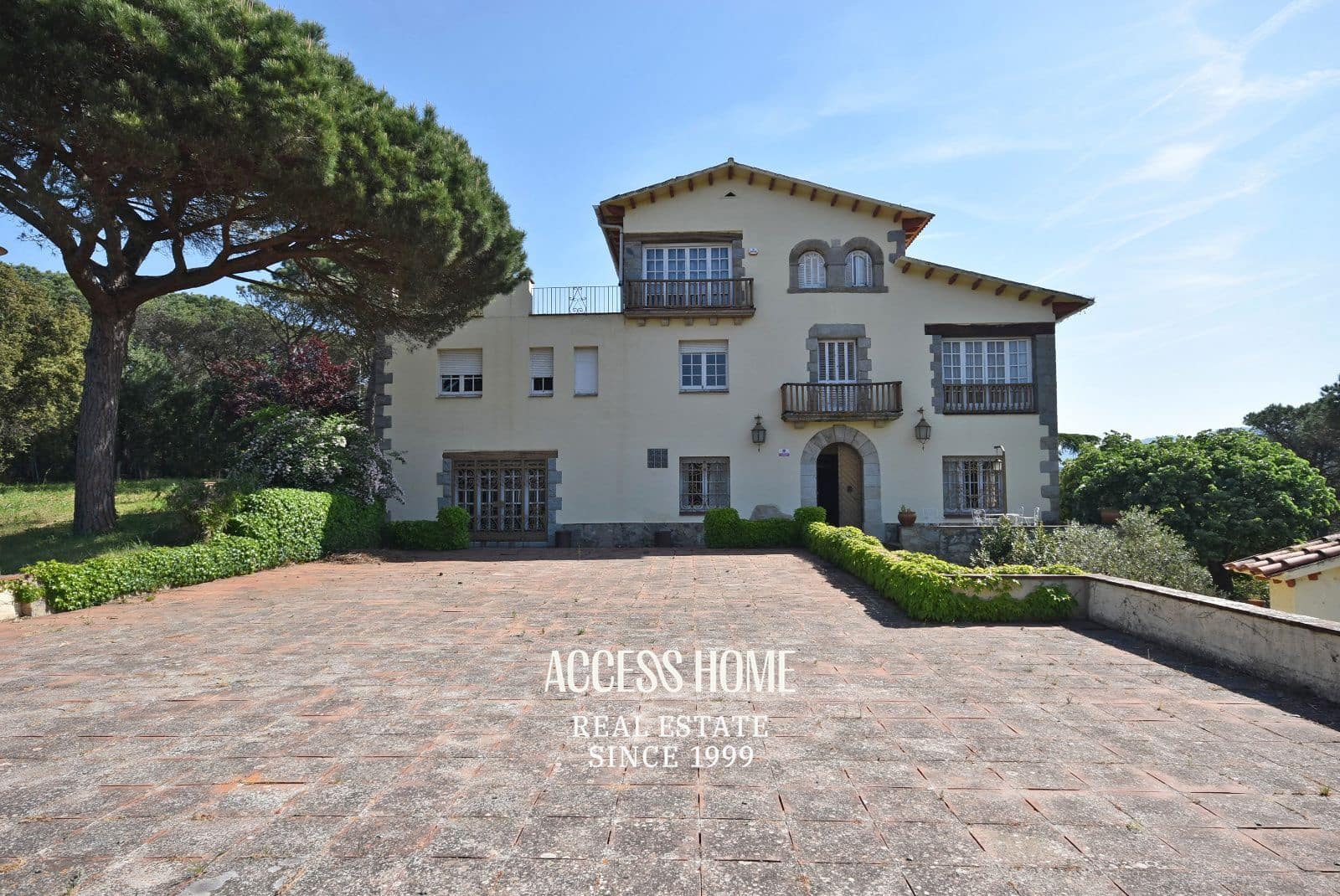 9 slaapkamer Villa te koop in Montornes del Valles met zwembad garage - € 850.000 (Ref: 9795659)