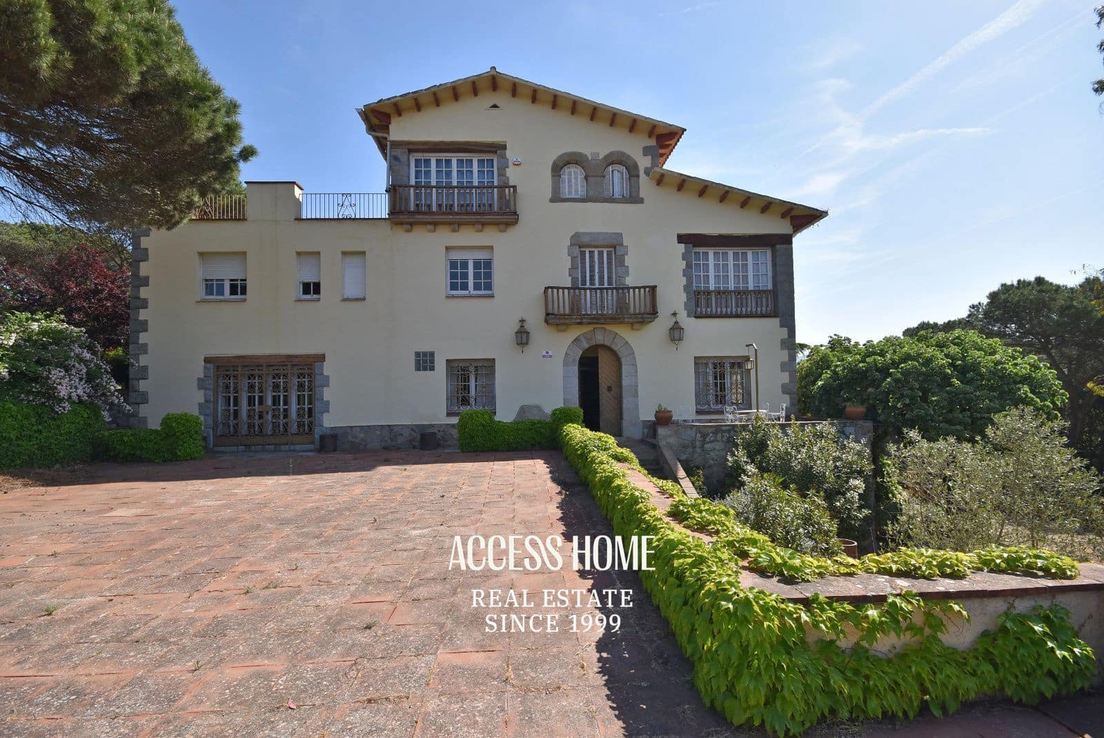 9 slaapkamer Villa te koop in Montornes del Valles met zwembad garage - € 850.000 (Ref: 9795659)