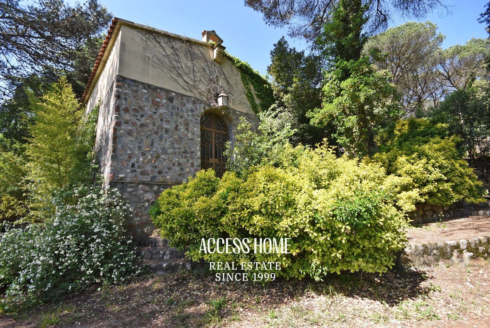 9 slaapkamer Villa te koop in Montornes del Valles met zwembad garage - € 850.000 (Ref: 9795659)