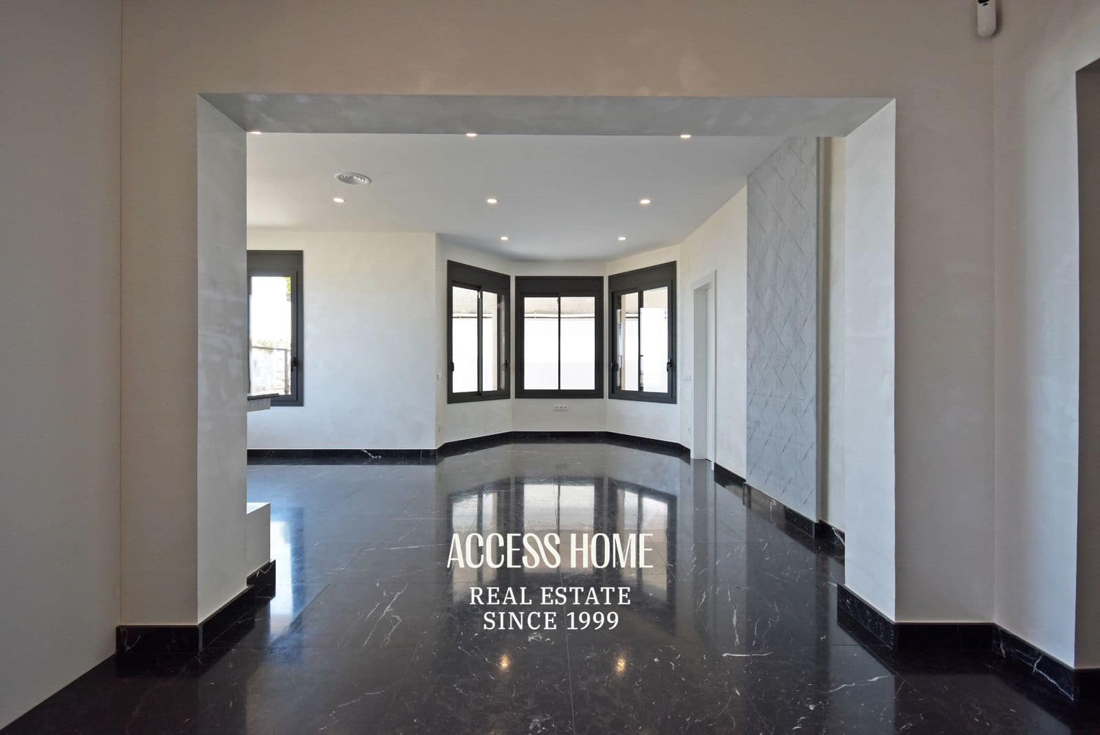 3 slaapkamer Villa te koop in Caldes d'Estrac met garage - € 1.485.000 (Ref: 9795660)