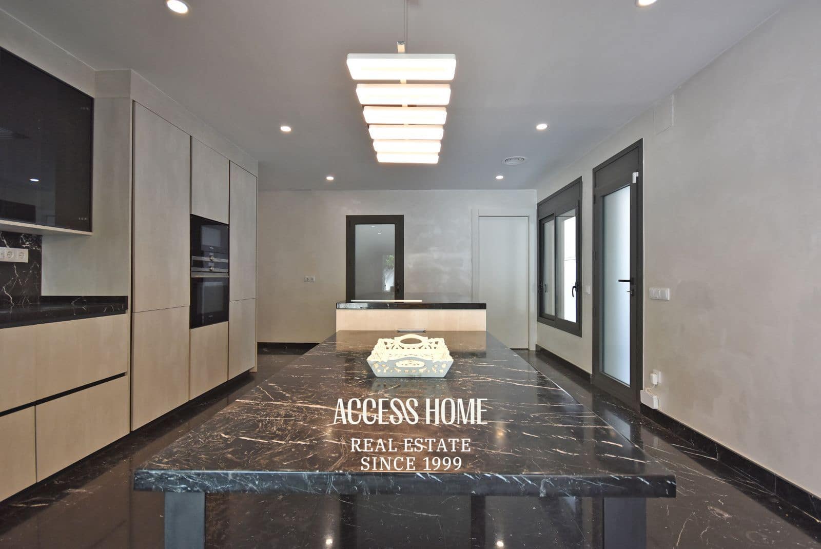 3 slaapkamer Villa te koop in Caldes d'Estrac met garage - € 1.485.000 (Ref: 9795660)