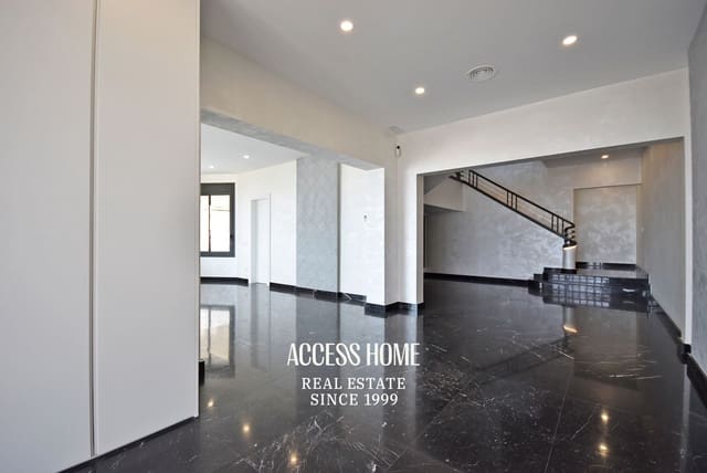 3 slaapkamer Villa te koop in Caldes d'Estrac met garage - € 1.485.000 (Ref: 9795660)