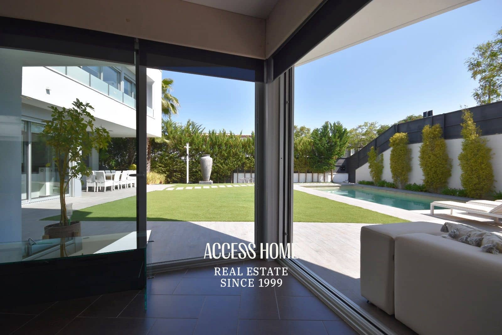 5 bedroom Villa for sale in Mataro with pool garage - € 1,050,000 (Ref: 9807286)
