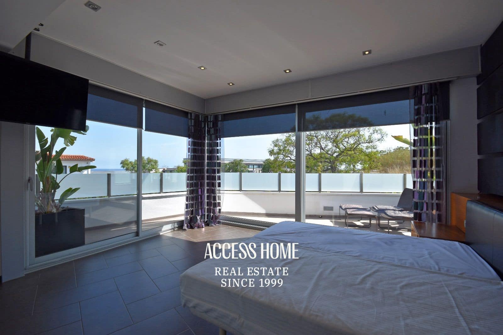 5 bedroom Villa for sale in Mataro with pool garage - € 1,050,000 (Ref: 9807286)