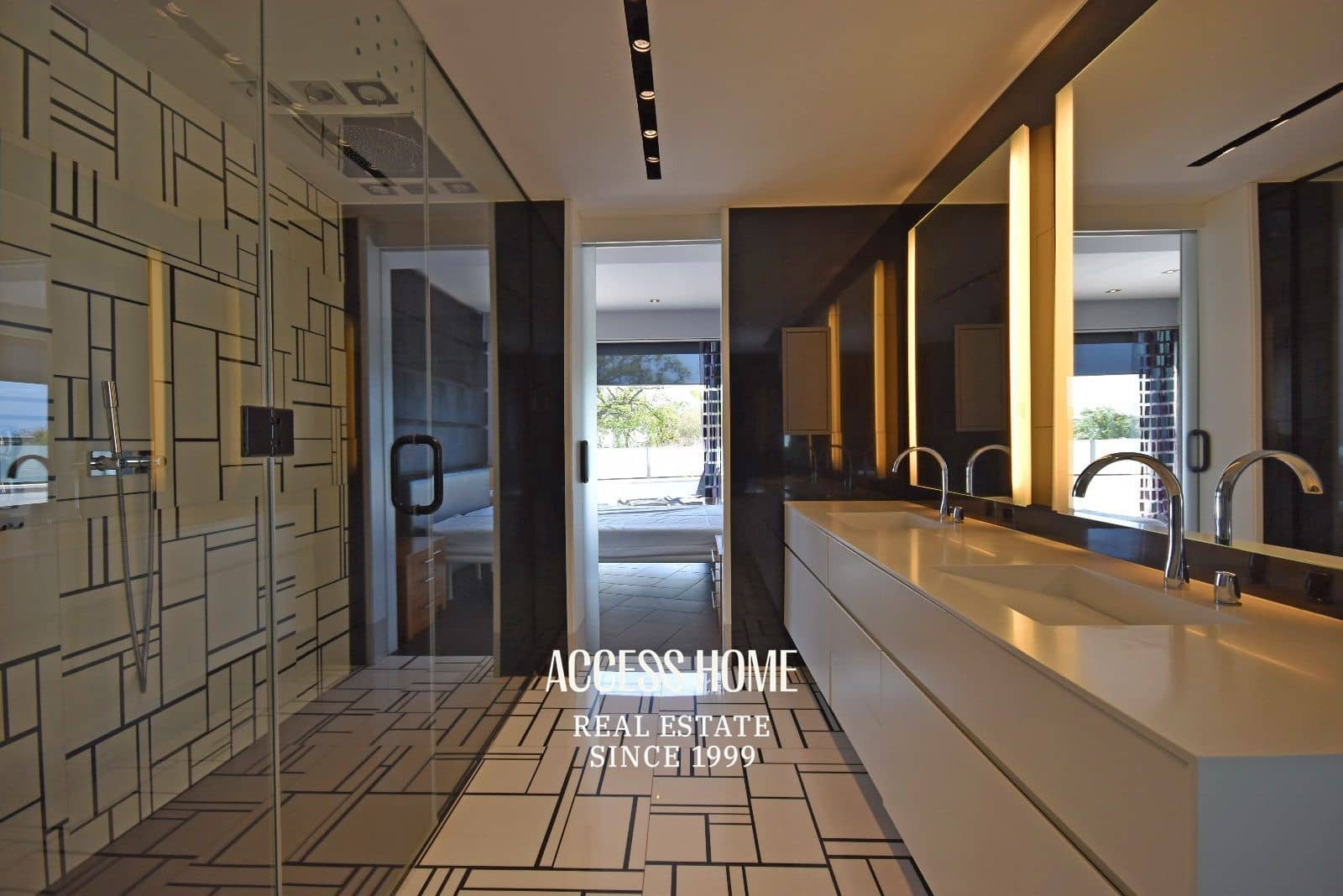 5 bedroom Villa for sale in Mataro with pool garage - € 1,050,000 (Ref: 9807286)