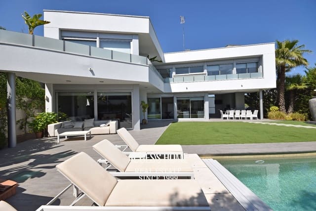 5 bedroom Villa for sale in Mataró with pool garage - € 1,050,000 (Ref: 9807286)