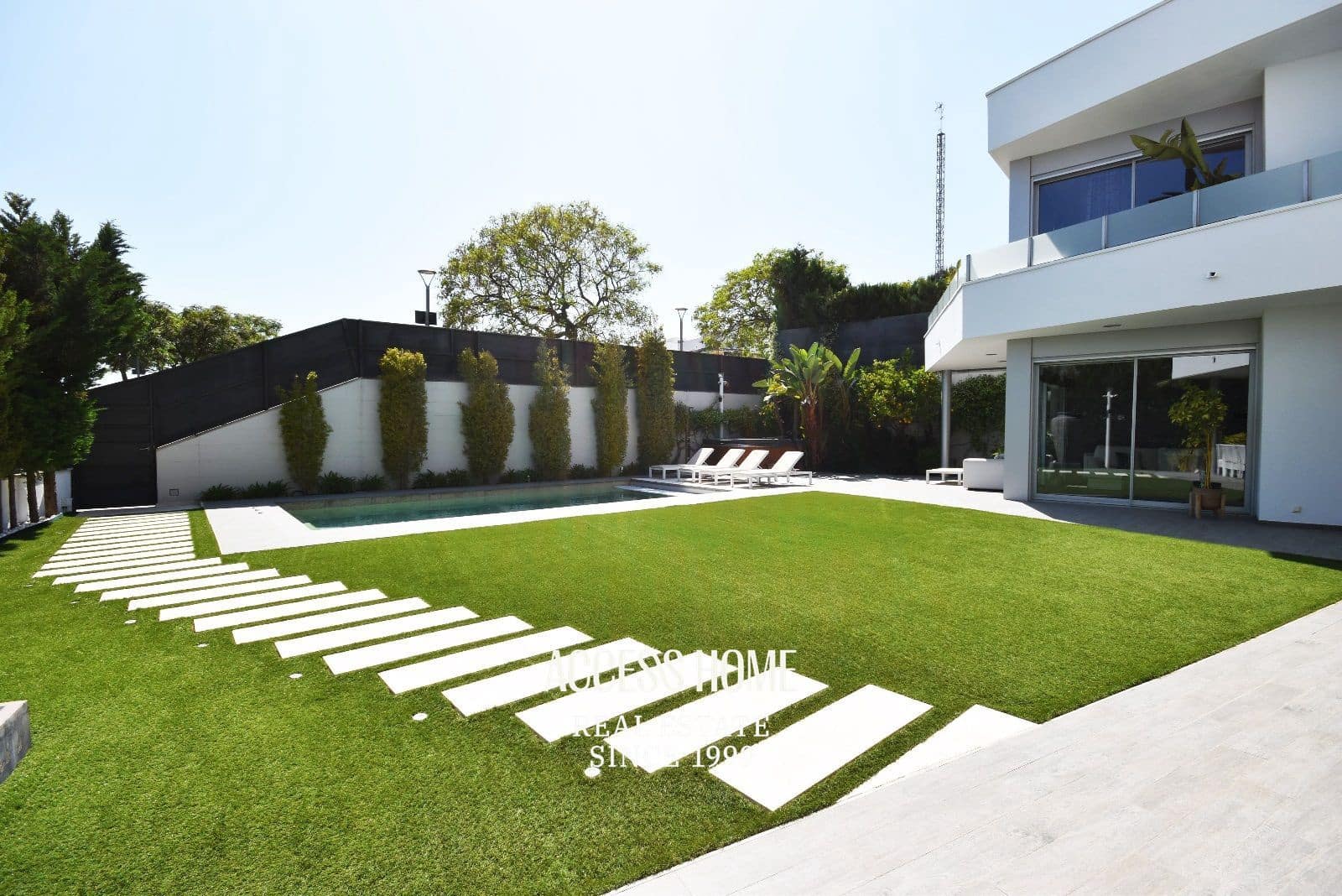 5 bedroom Villa for sale in Mataro with pool garage - € 1,050,000 (Ref: 9807286)