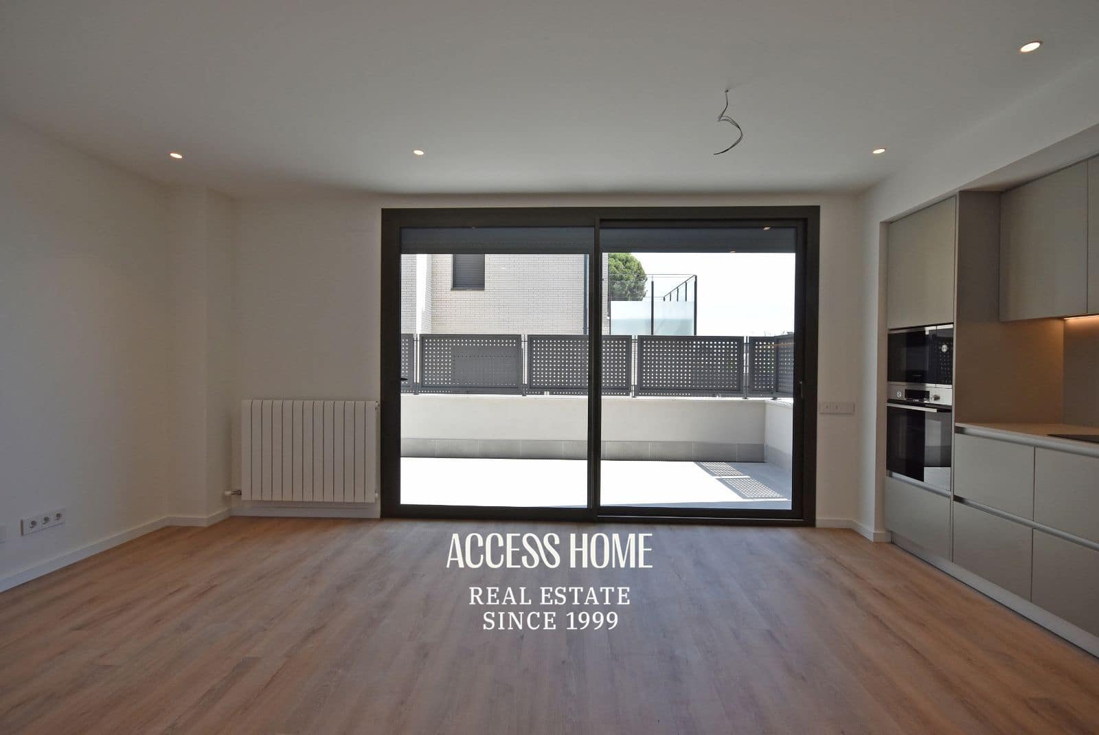 3 bedroom Flat for sale in Premia de Dalt with pool garage - € 584,000 (Ref: 9810431)