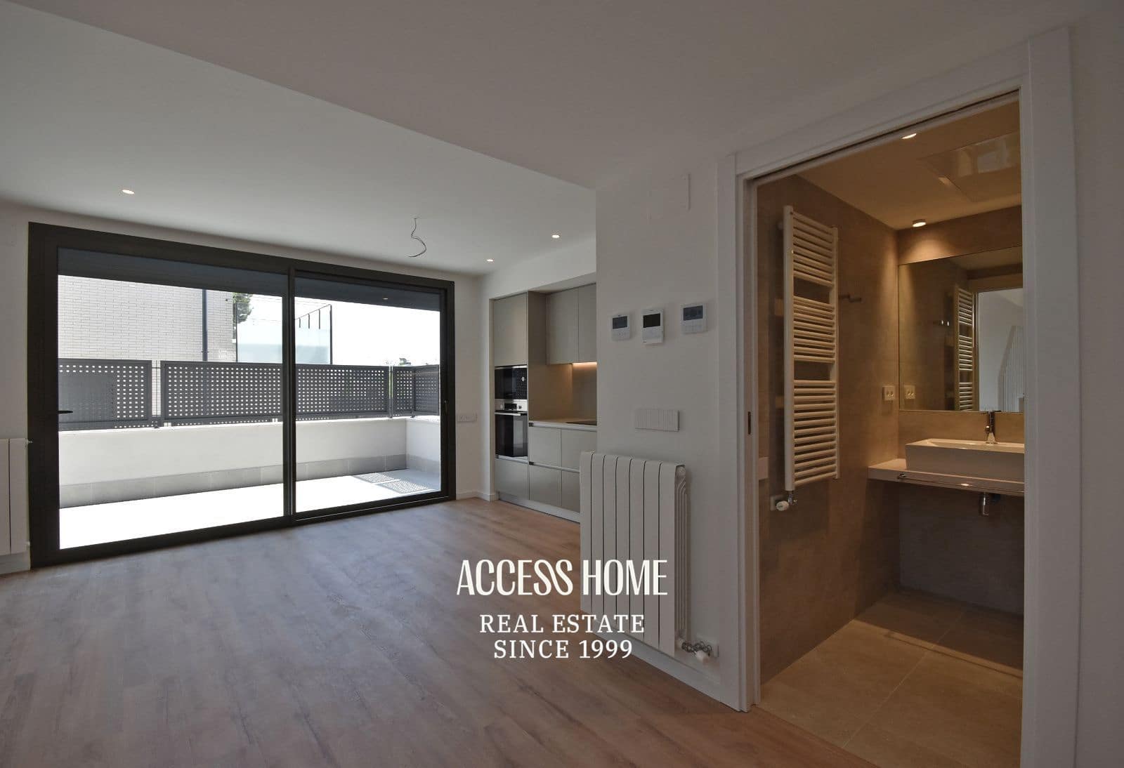 3 bedroom Flat for sale in Premia de Dalt with pool garage - € 584,000 (Ref: 9810431)