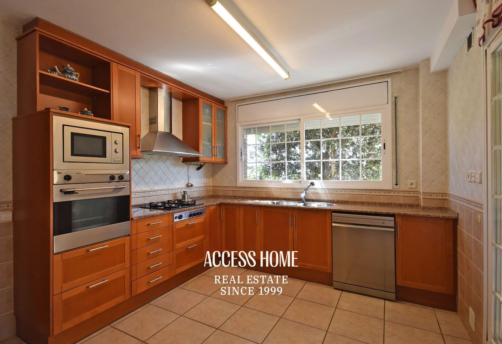 5 quarto Moradia para venda em Sant Vicenc de Montalt com garagem - 745 000 € (Ref: 9815162)