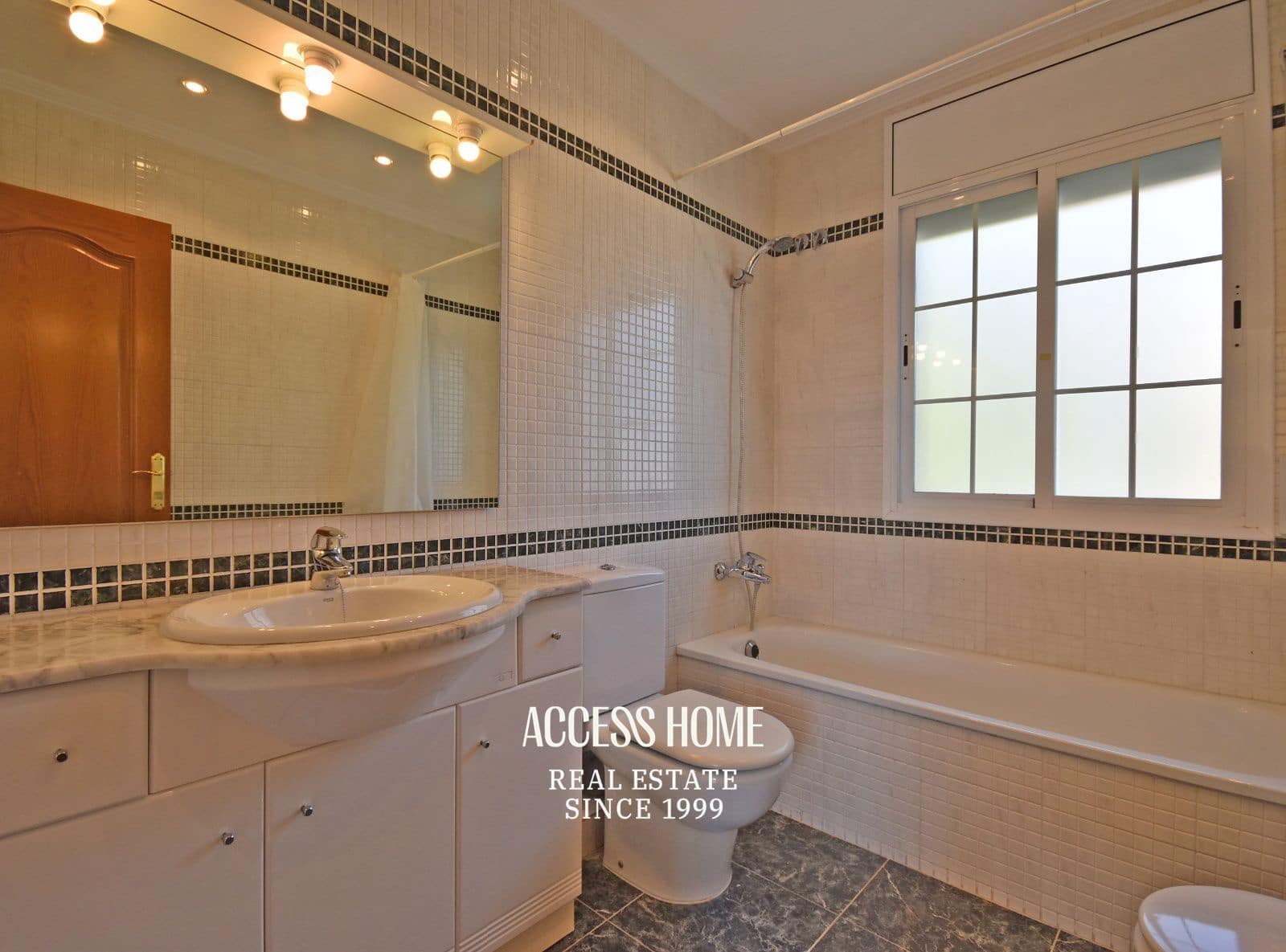 5 quarto Moradia para venda em Sant Vicenc de Montalt com garagem - 745 000 € (Ref: 9815162)