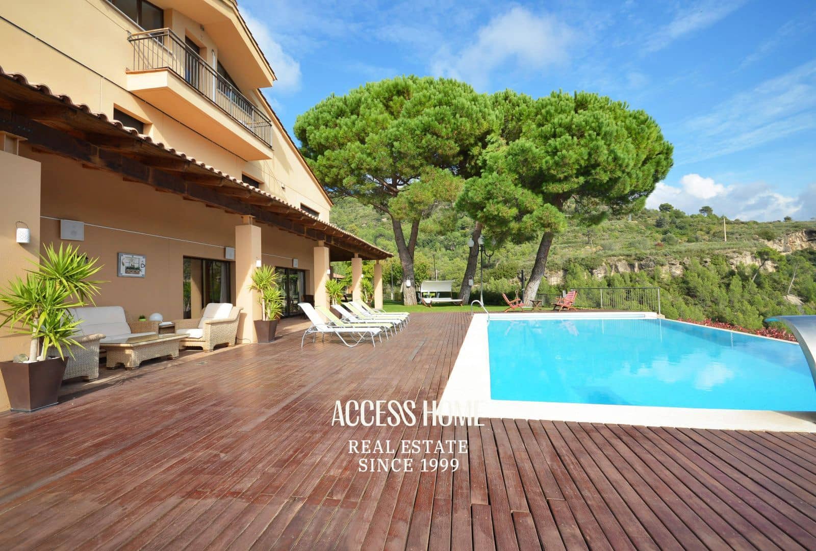 10 bedroom Villa for sale in Sant Feliu de Codines with pool garage - € 1,990,000 (Ref: 9816553)