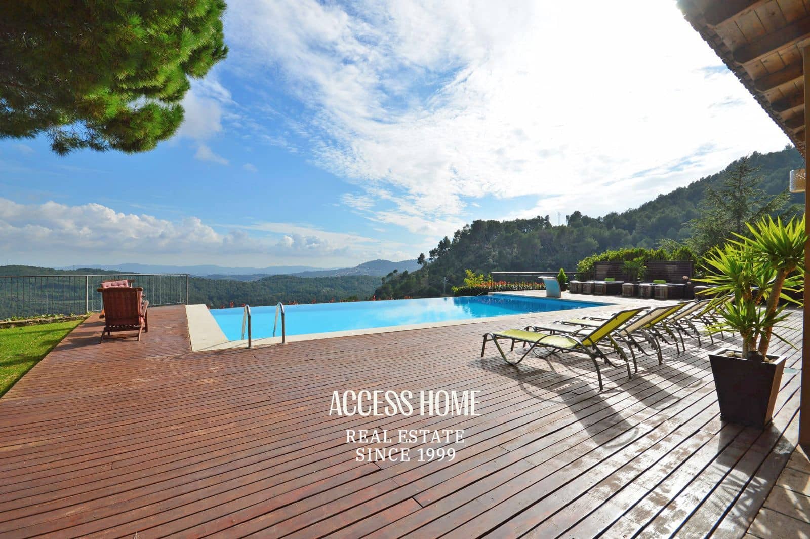 10 bedroom Villa for sale in Sant Feliu de Codines with pool garage - € 1,990,000 (Ref: 9816553)