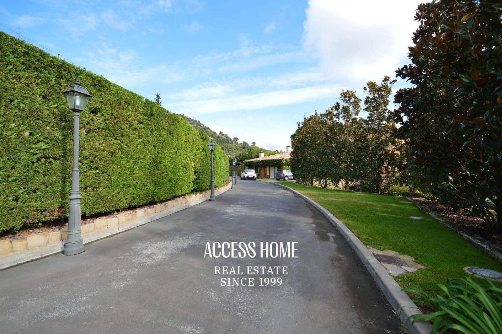 10 bedroom Villa for sale in Sant Feliu de Codines with pool garage - € 1,990,000 (Ref: 9816553)