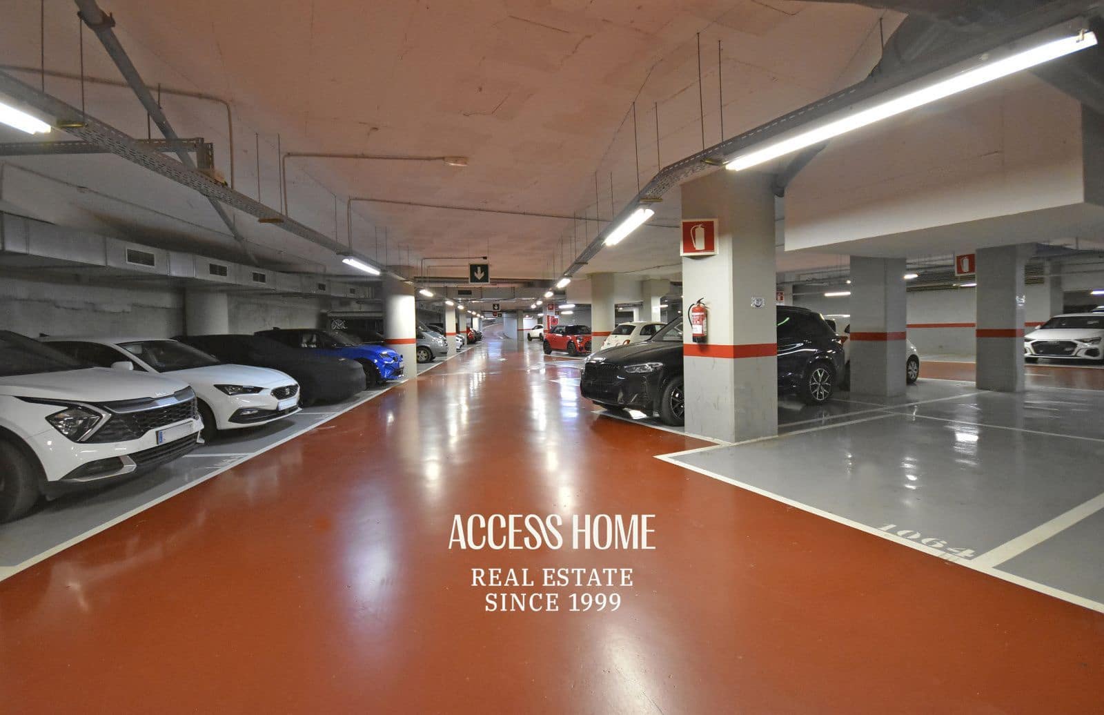 Office for rent in Badalona with garage - € 2,200 (Ref: 9821715)