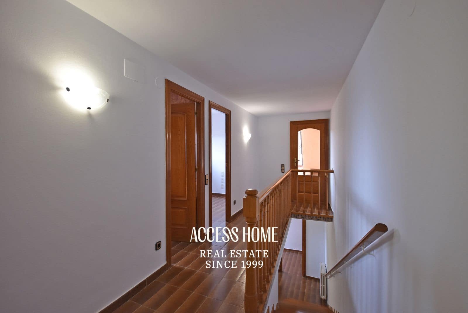 4 soveværelse Byhus til salg i Sant Vicenc de Montalt med garage - € 575.000 (Ref: 9821716)