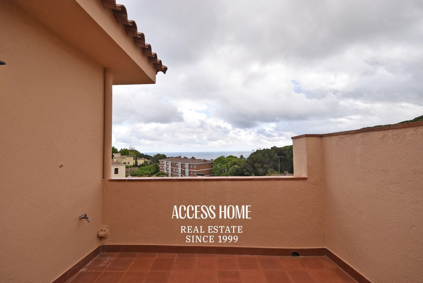 4 soveværelse Byhus til salg i Sant Vicenc de Montalt med garage - € 575.000 (Ref: 9821716)