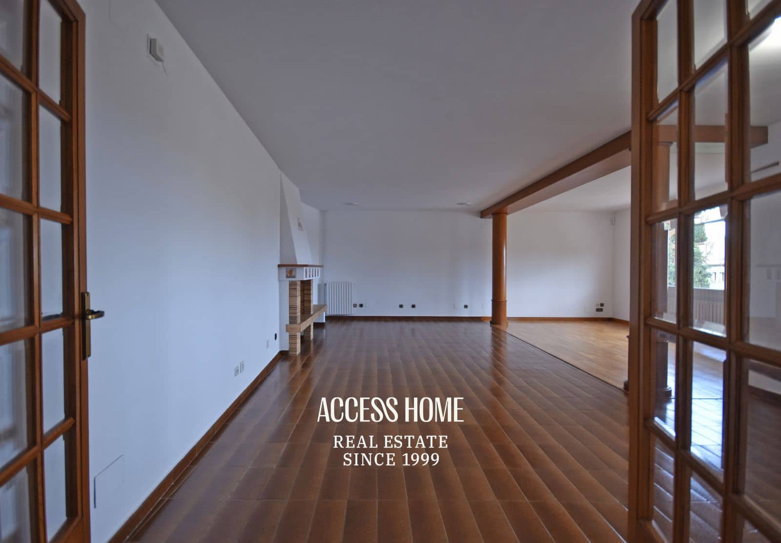 4 soveværelse Byhus til salg i Sant Vicenc de Montalt med garage - € 575.000 (Ref: 9821716)