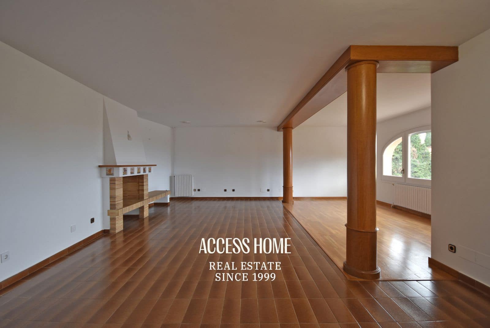 4 soveværelse Byhus til salg i Sant Vicenc de Montalt med garage - € 575.000 (Ref: 9821716)