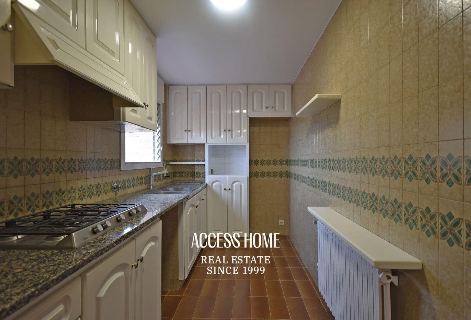 4 soveværelse Byhus til salg i Sant Vicenc de Montalt med garage - € 575.000 (Ref: 9821716)