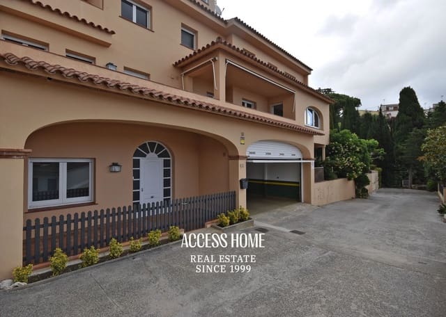 4 slaapkamer Huis te koop in Sant Vicenç de Montalt met garage - € 575.000 (Ref: 9821716)