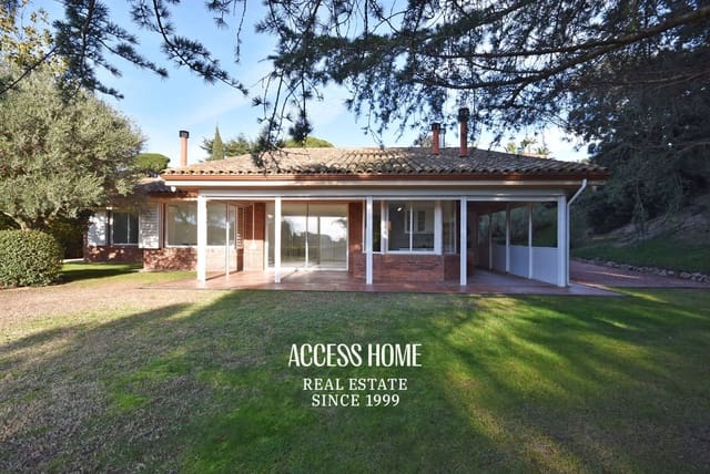 4 sypialnia Willa do wynajęcia w Sant Vicenç de Montalt z basenem garażem - 3 500 € (Ref: 9824096)