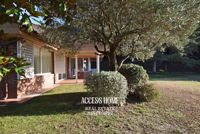 4 sypialnia Willa do wynajęcia w Sant Vicenç de Montalt z basenem garażem - 3 500 € (Ref: 9824096)