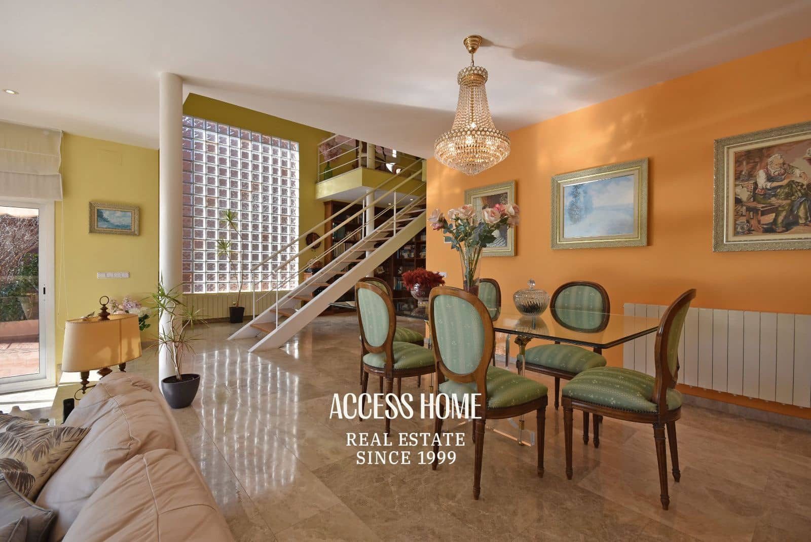 5 bedroom Villa for sale in Premia de Dalt with pool garage - € 895,000 (Ref: 9838591)