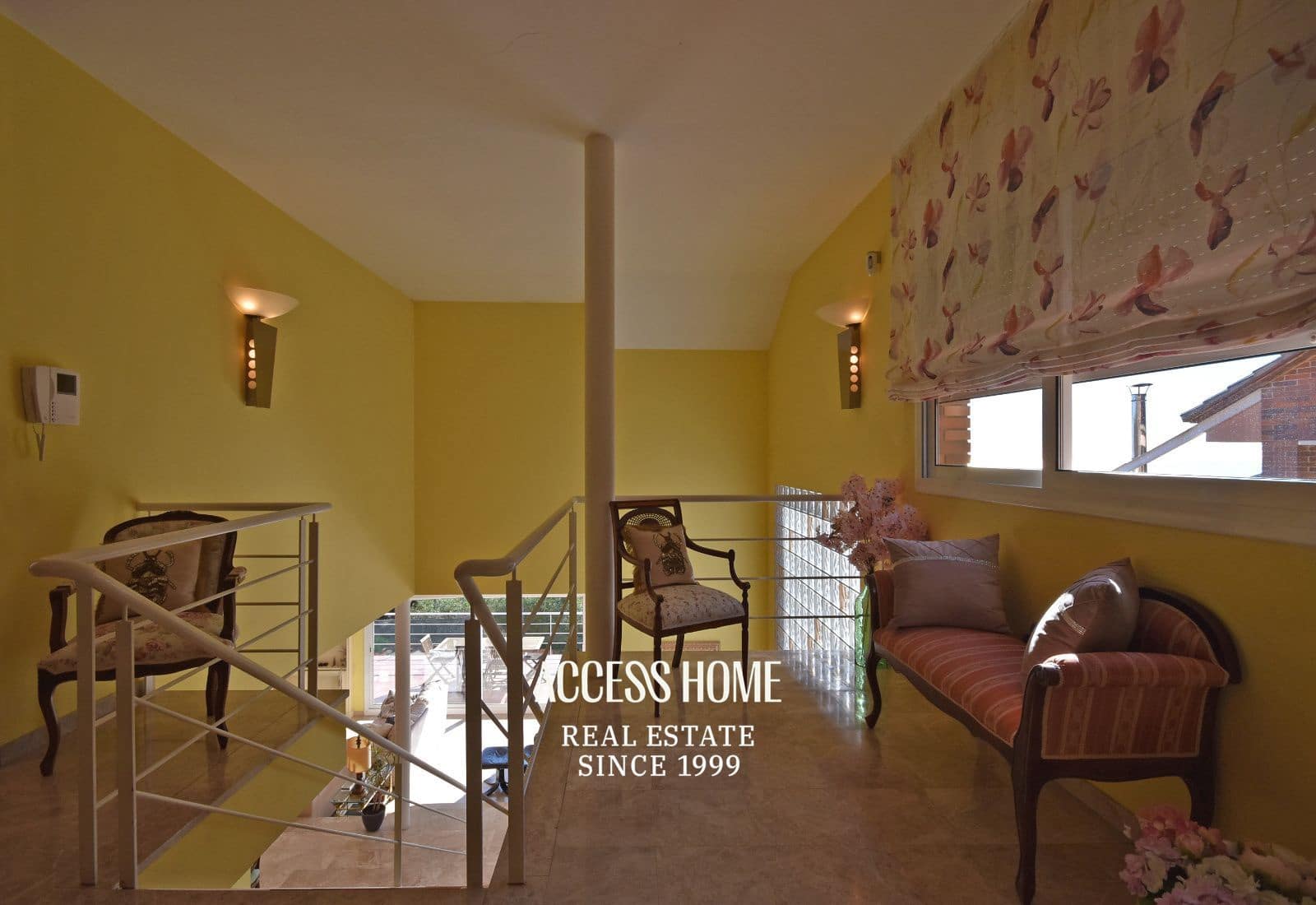 5 bedroom Villa for sale in Premia de Dalt with pool garage - € 895,000 (Ref: 9838591)
