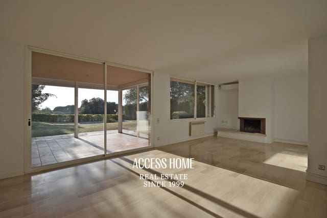 4 soveværelse Villa til salg i Sant Vicenç de Montalt med swimmingpool garage - € 995.000 (Ref: 9844583)