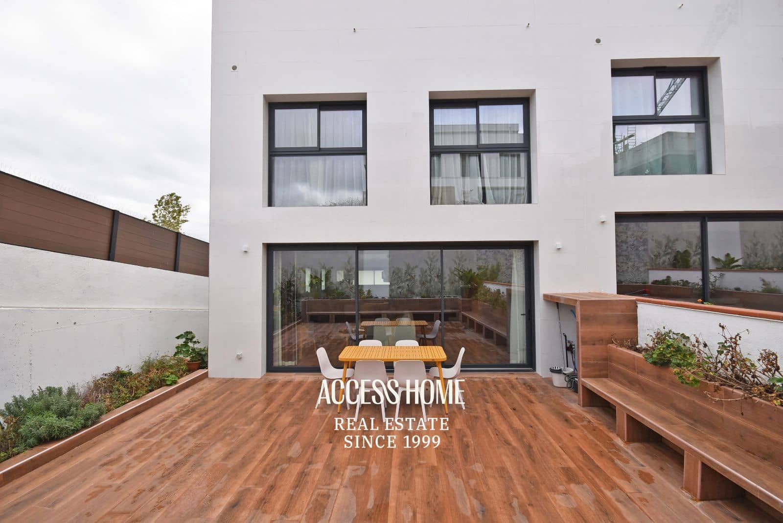 4 sovrum Hus till salu i Montgat med pool garage - 1 000 350 € (Ref: 9847761)