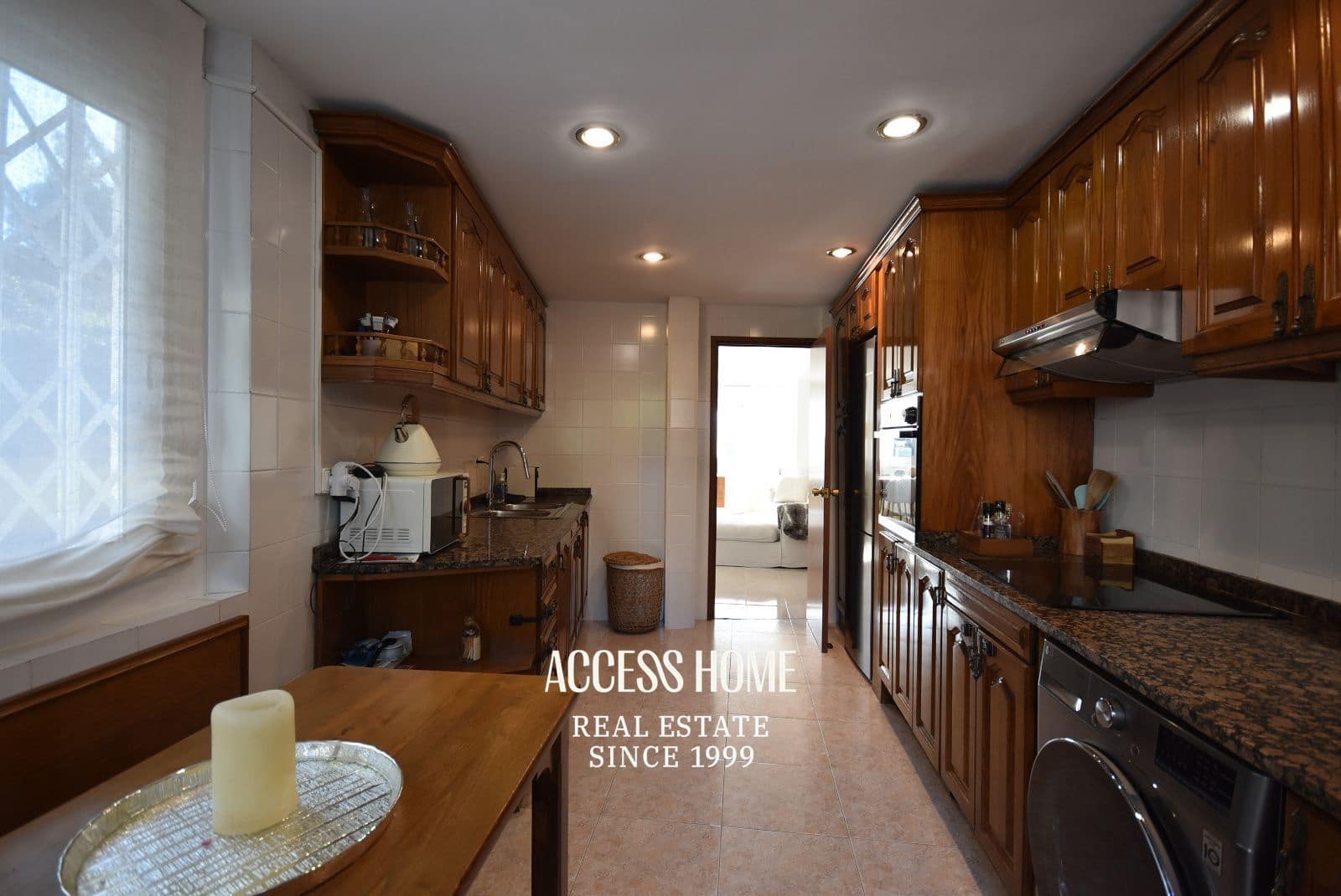 4 bedroom Villa for sale in Alella with pool garage - € 750,000 (Ref: 9854281)