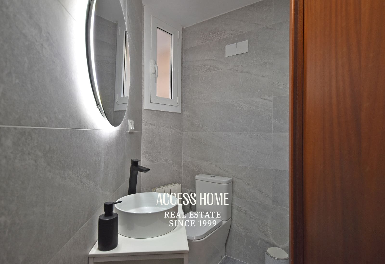 4 bedroom Villa for sale in Alella with pool garage - € 750,000 (Ref: 9854281)