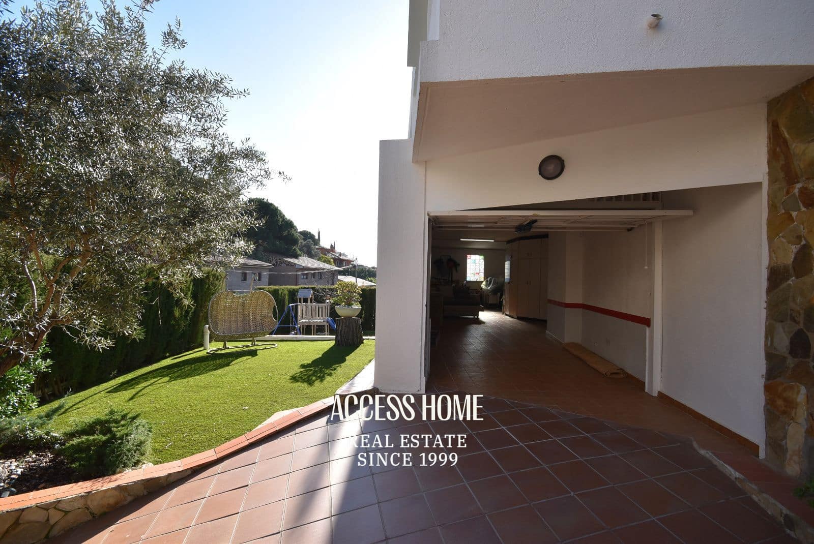 4 bedroom Villa for sale in Alella with pool garage - € 750,000 (Ref: 9854281)