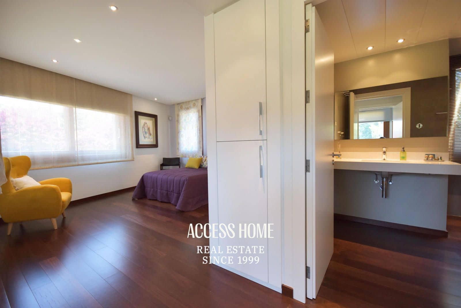 4 bedroom Villa for sale in Cabrera de Mar with garage - € 1,420,000 (Ref: 9874118)