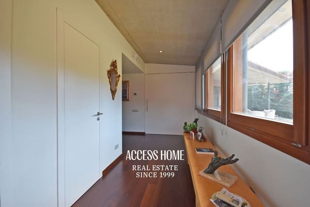 4 soveværelse Villa til salg i Cabrera de Mar med garage - € 1.420.000 (Ref: 9874118)
