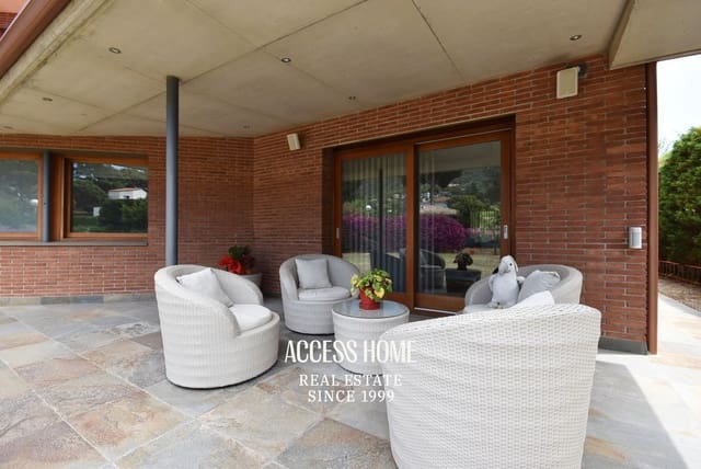 4 soveværelse Villa til salg i Cabrera de Mar med garage - € 1.420.000 (Ref: 9874118)