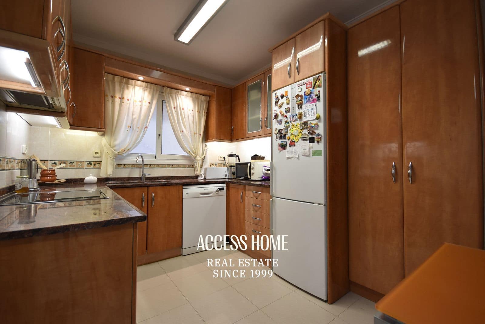 5 Zimmer Villa zu verkaufen in Vilassar de Dalt mit Pool Garage - 750.000 € (Ref: 9893283)