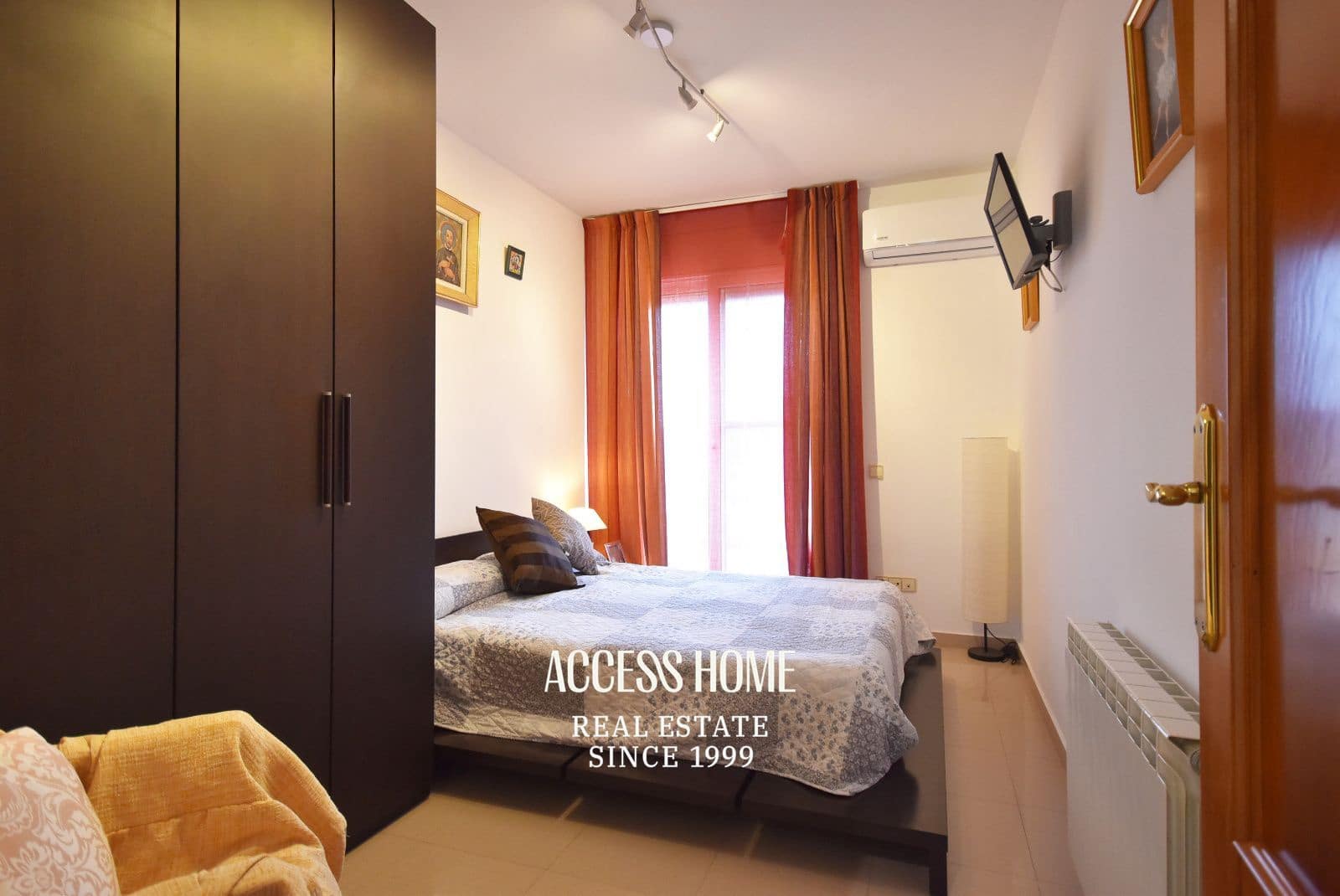 5 Zimmer Villa zu verkaufen in Vilassar de Dalt mit Pool Garage - 750.000 € (Ref: 9893283)