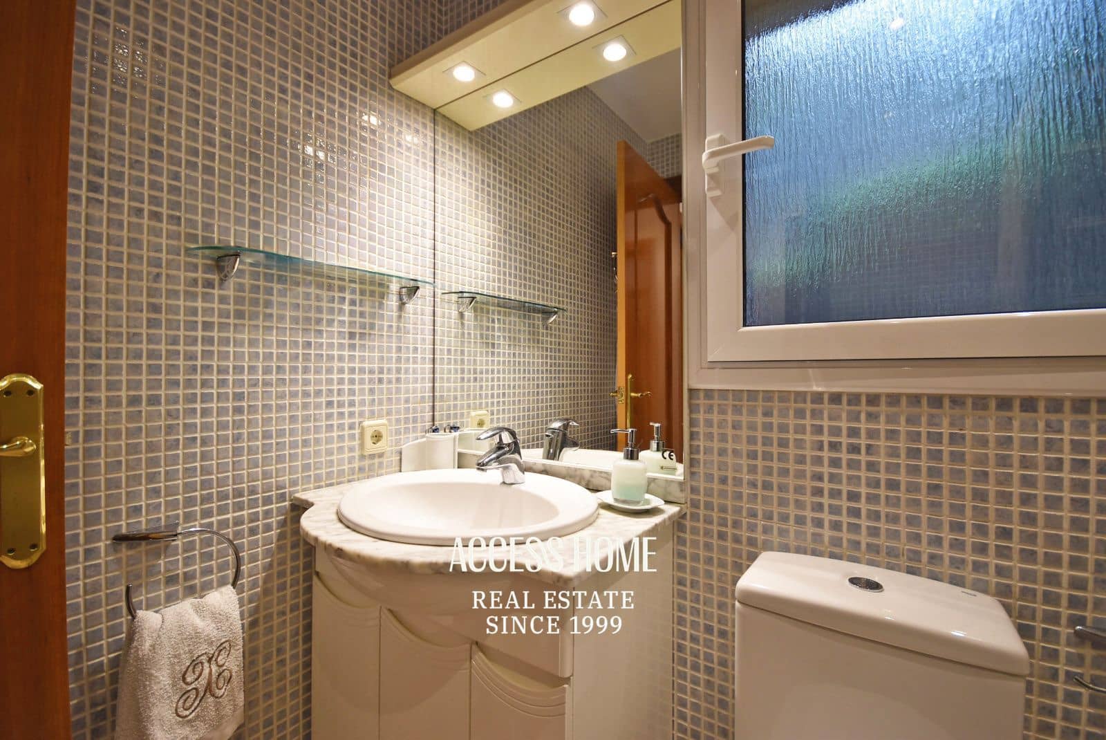 5 Zimmer Villa zu verkaufen in Vilassar de Dalt mit Pool Garage - 750.000 € (Ref: 9893283)