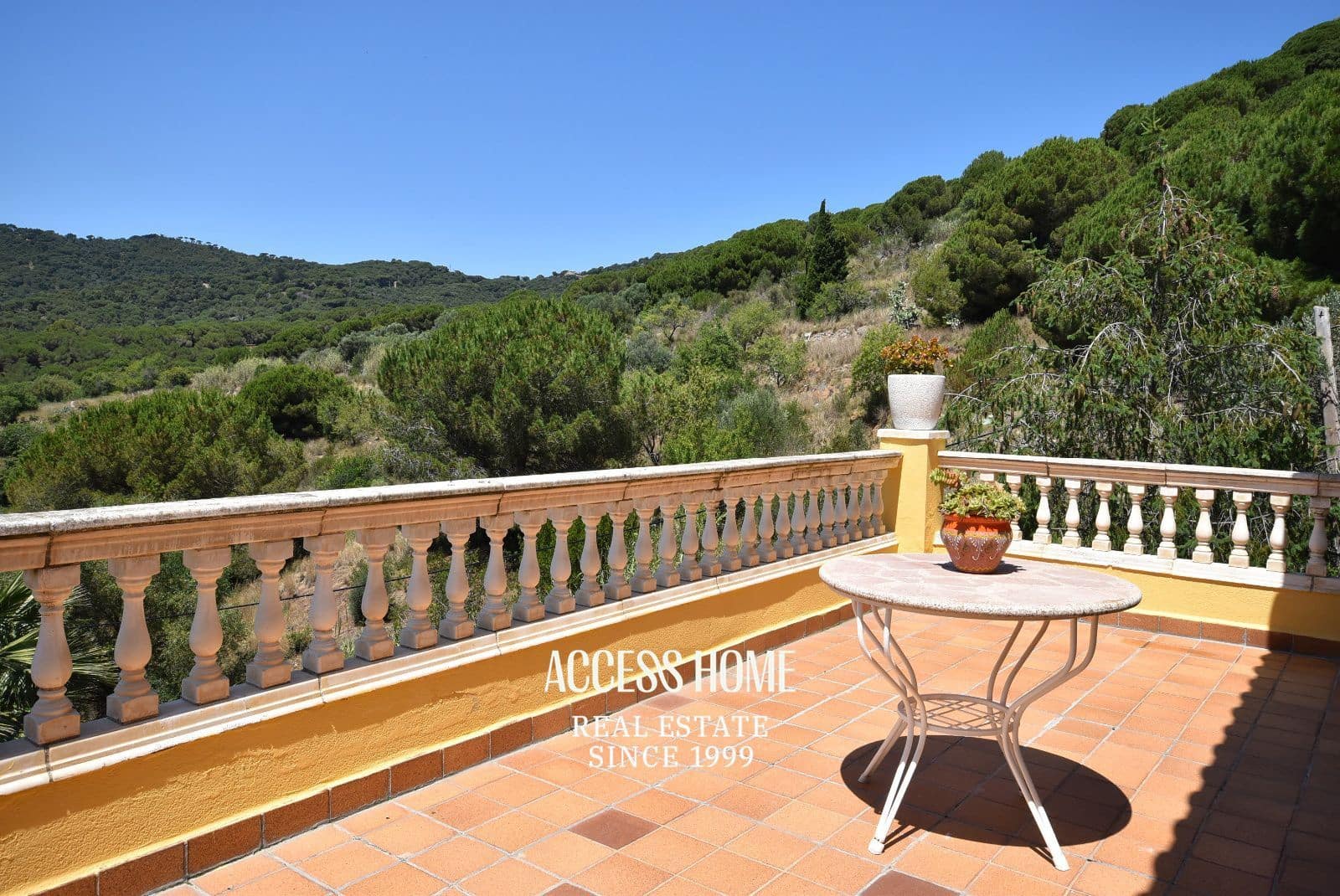 5 Zimmer Villa zu verkaufen in Vilassar de Dalt mit Pool Garage - 750.000 € (Ref: 9893283)