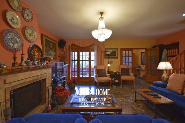 Casa de 4 habitaciones en Vilassar de Dalt en venta con piscina garaje - 800.000 € (Ref: 9893284)