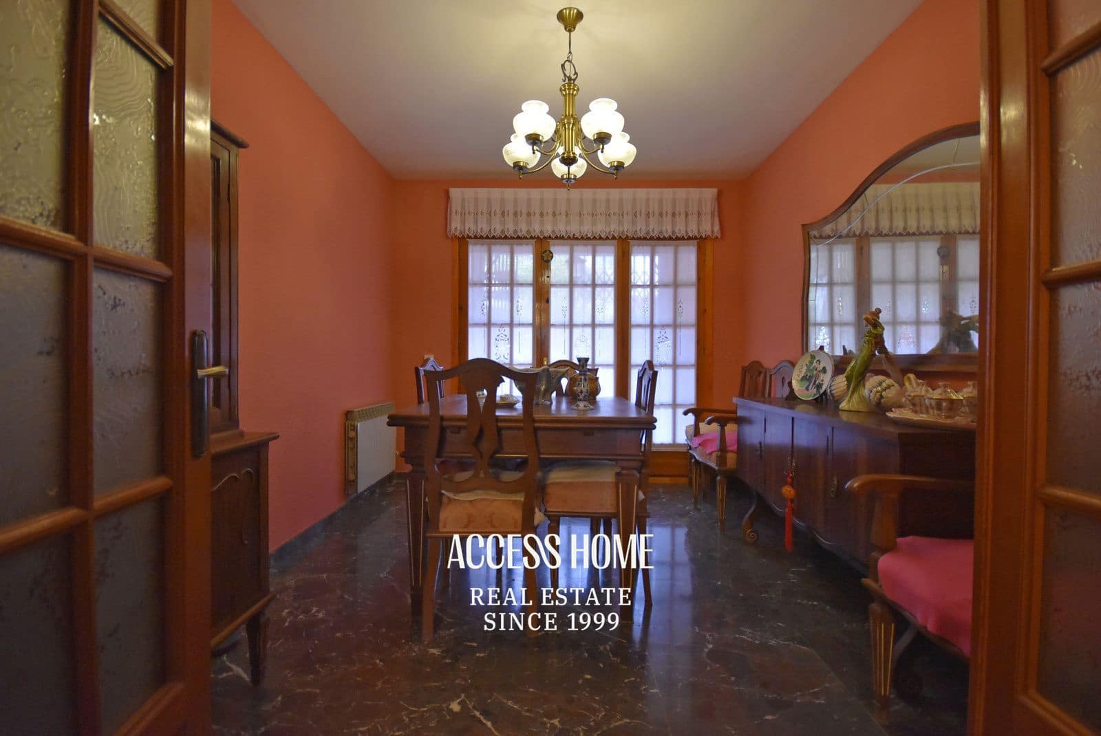 Casa de 4 habitaciones en Vilassar de Dalt en venta con piscina garaje - 800.000 € (Ref: 9893284)