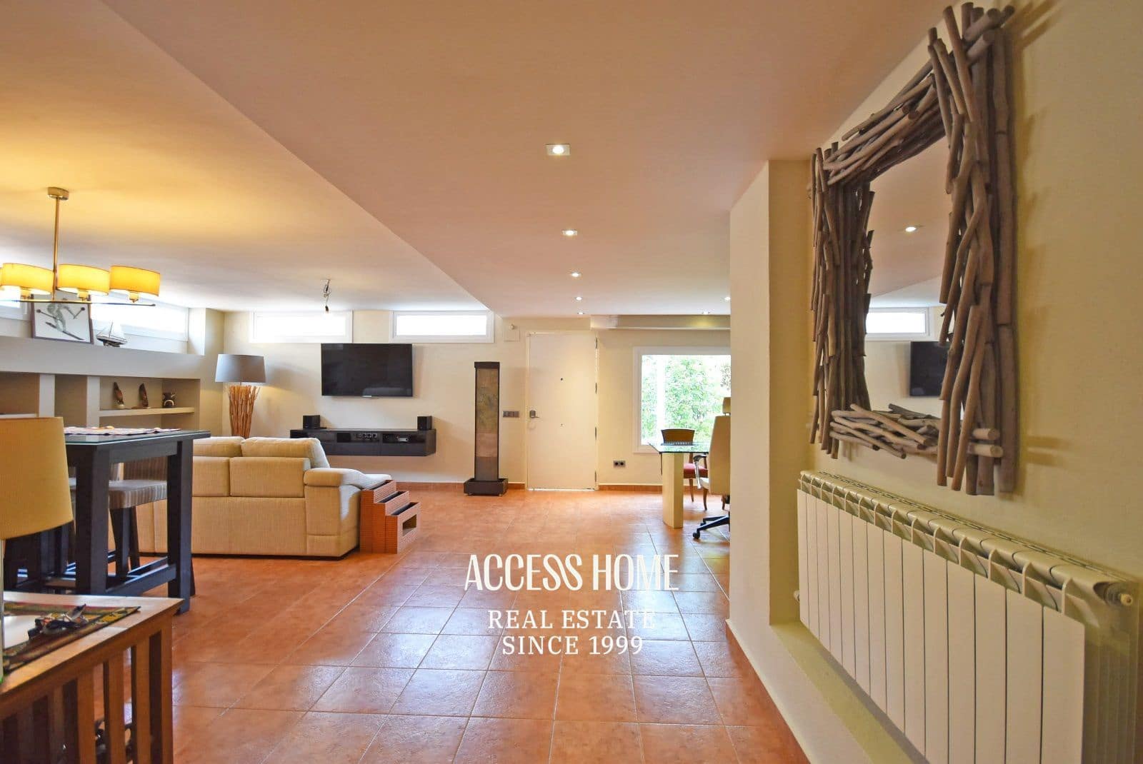 5 bedroom Villa for rent in Cabrils with pool garage - € 5,000 (Ref: 9897311)