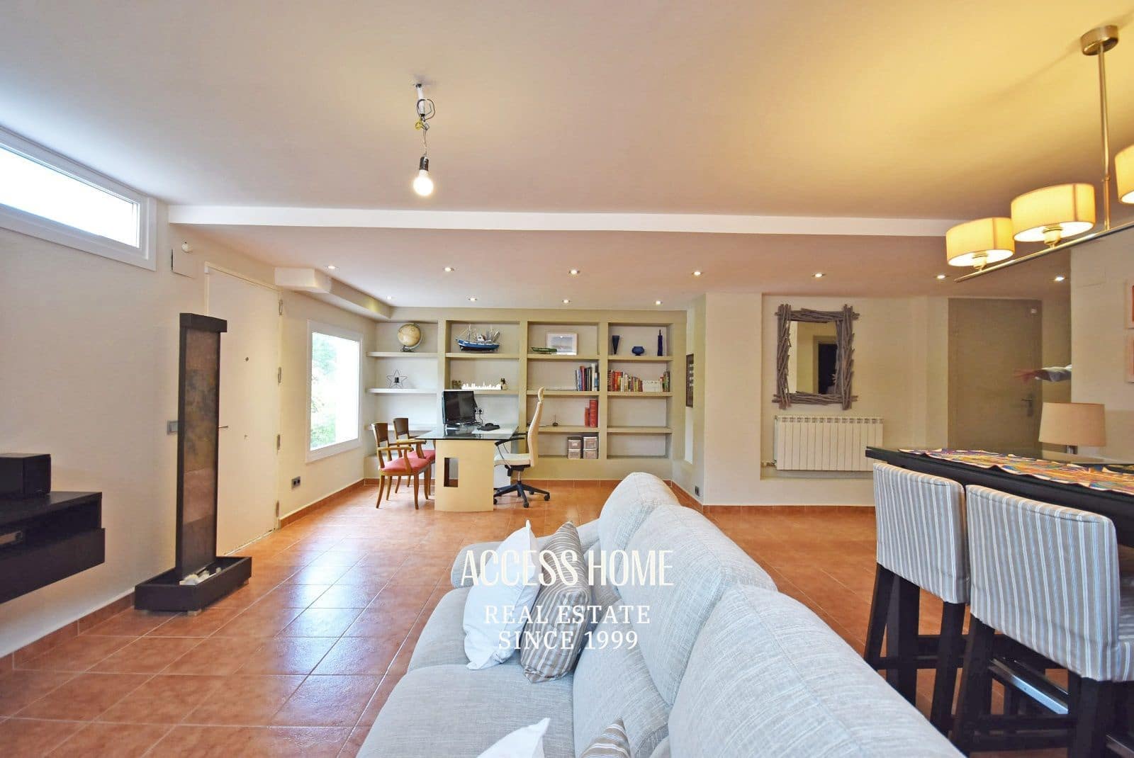 5 bedroom Villa for rent in Cabrils with pool garage - € 5,000 (Ref: 9897311)