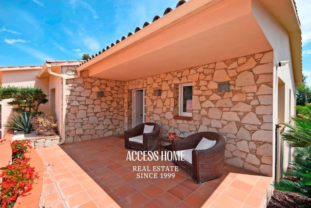 5 bedroom Villa for rent in Cabrils - € 5,000 (Ref: 9897311)