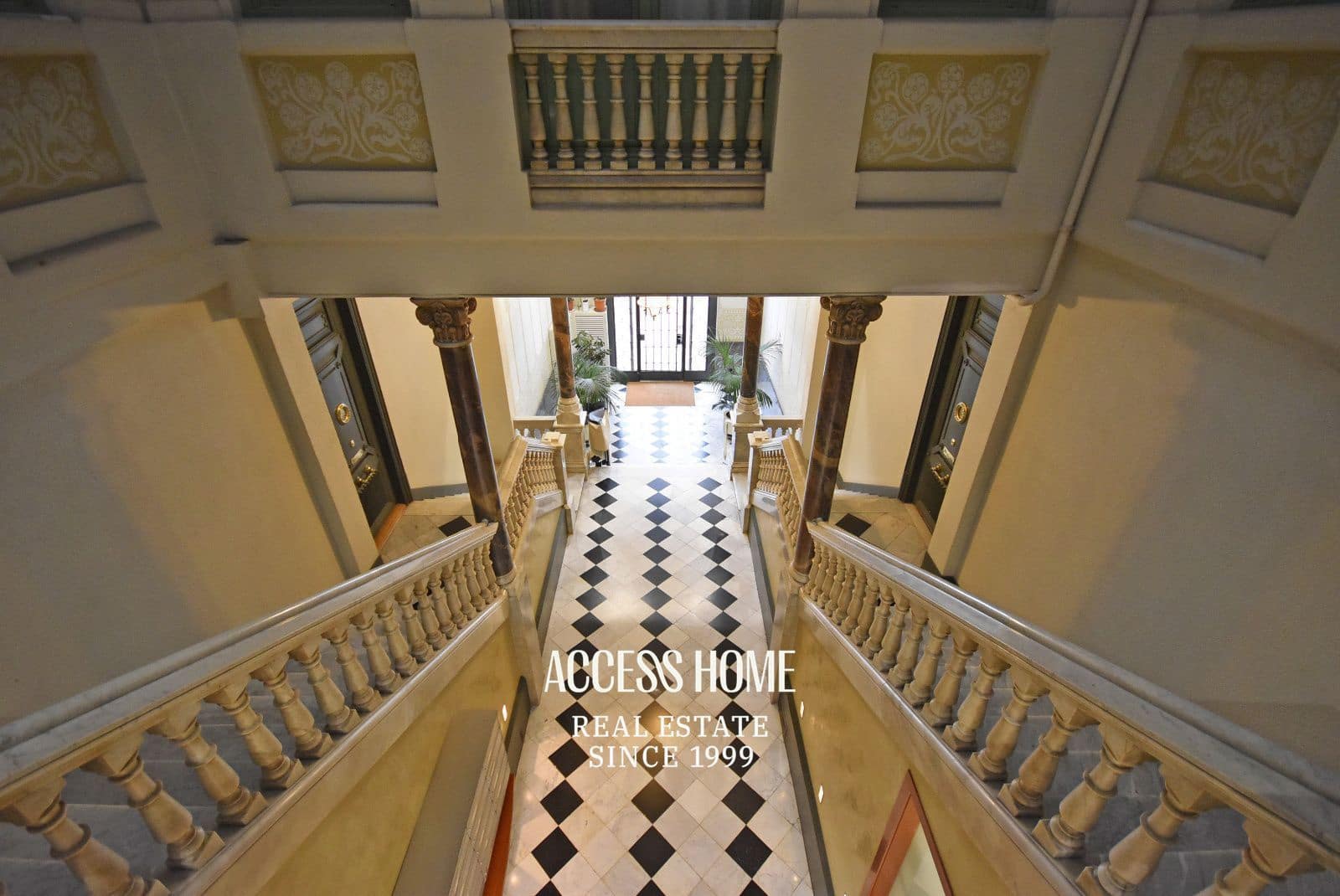 4 slaapkamer Flat te huur in Barcelona stad - € 8.500 (Ref: 9905125)