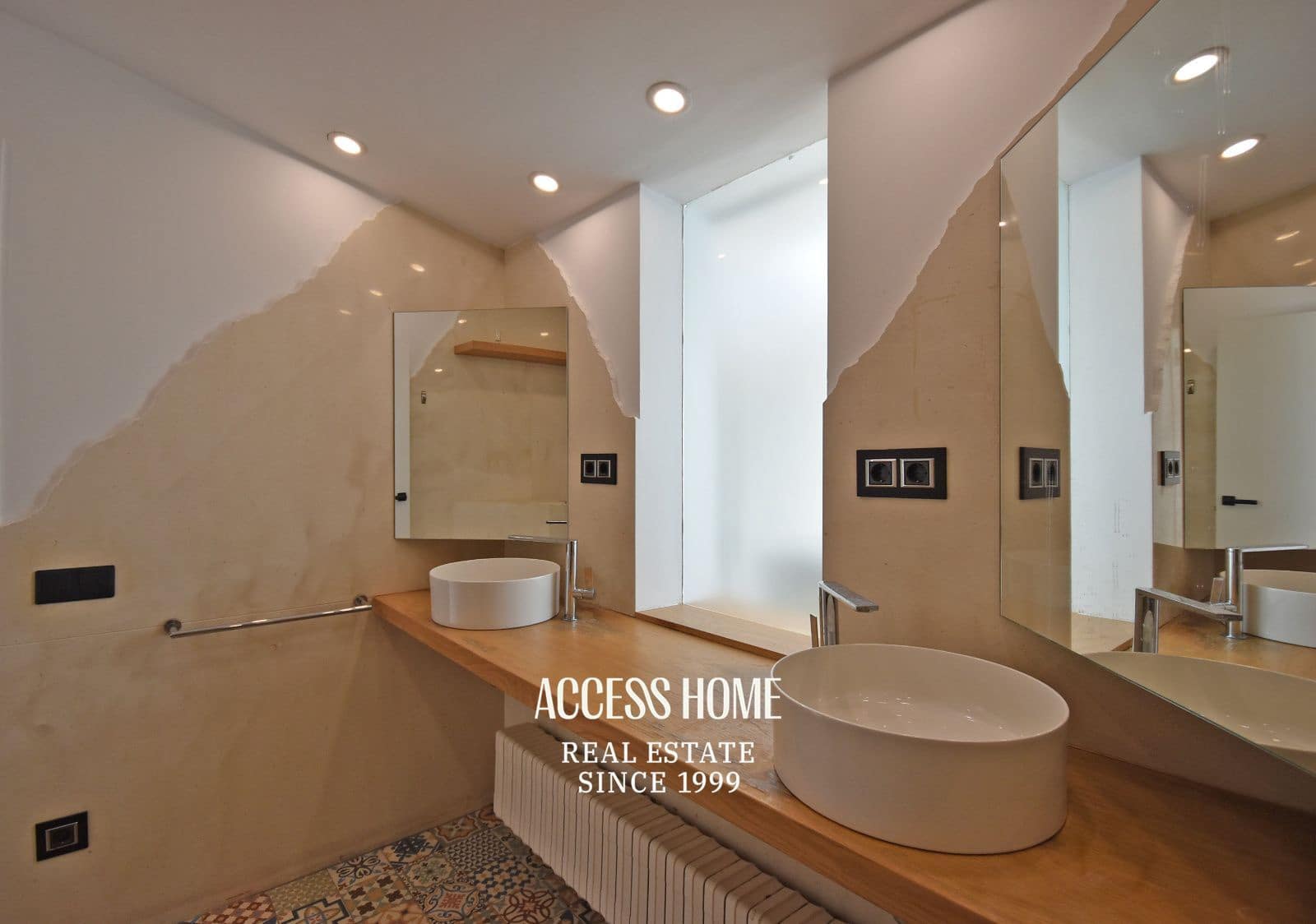 6 bedroom Villa for sale in Cabrils with garage - € 1,650,000 (Ref: 9909089)