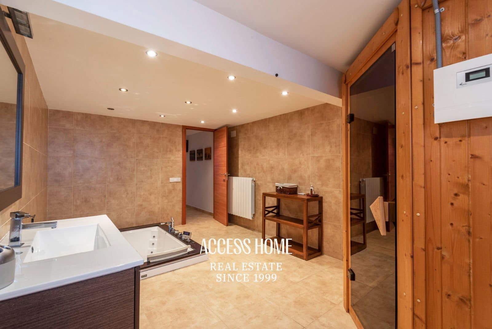 6 bedroom Villa for sale in Cabrils with pool - € 895,000 (Ref: 9925170)