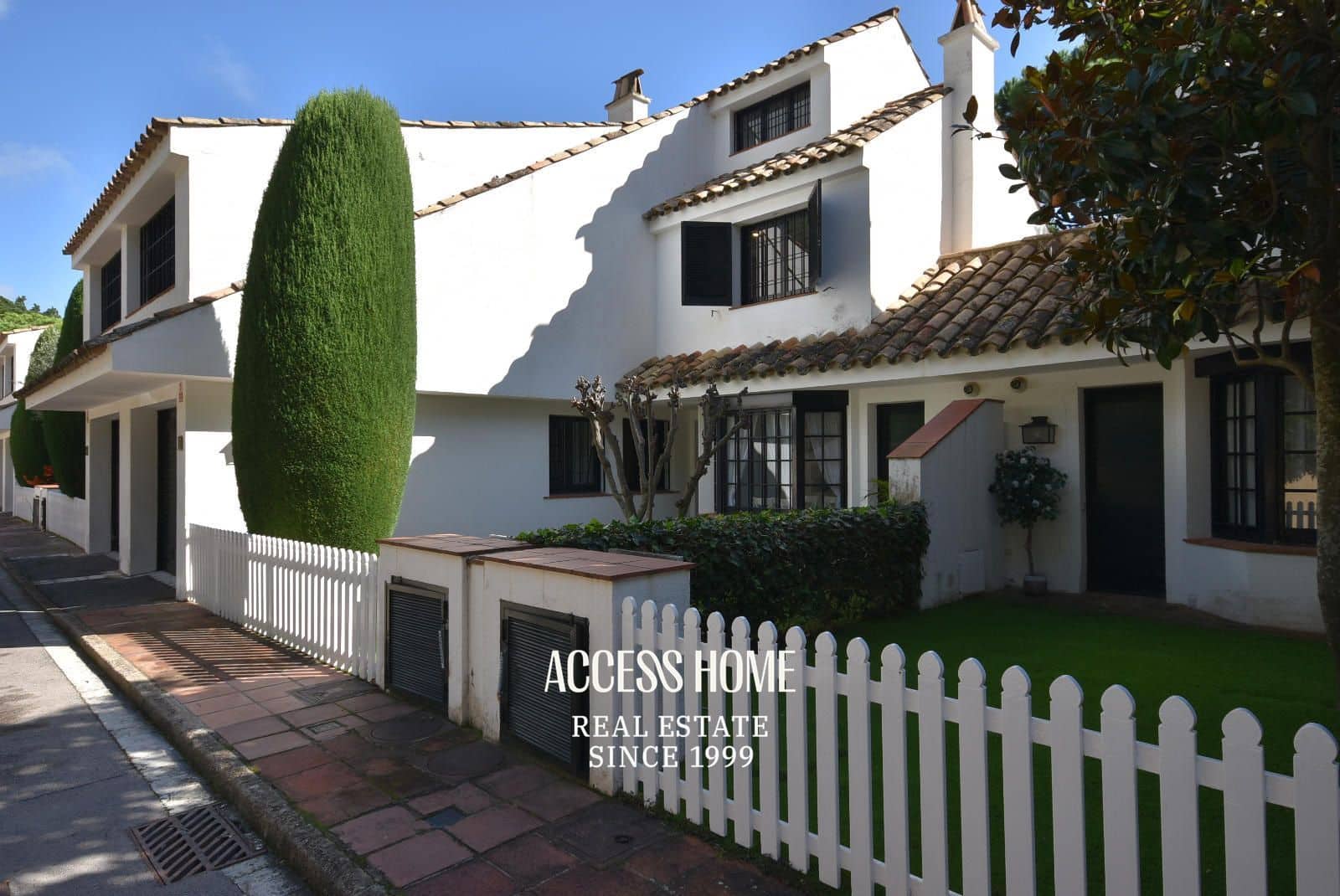 Casa de 5 habitaciones en Sant Vicenç de Montalt en alquiler con piscina garaje - 3.500 € (Ref: 9939054)